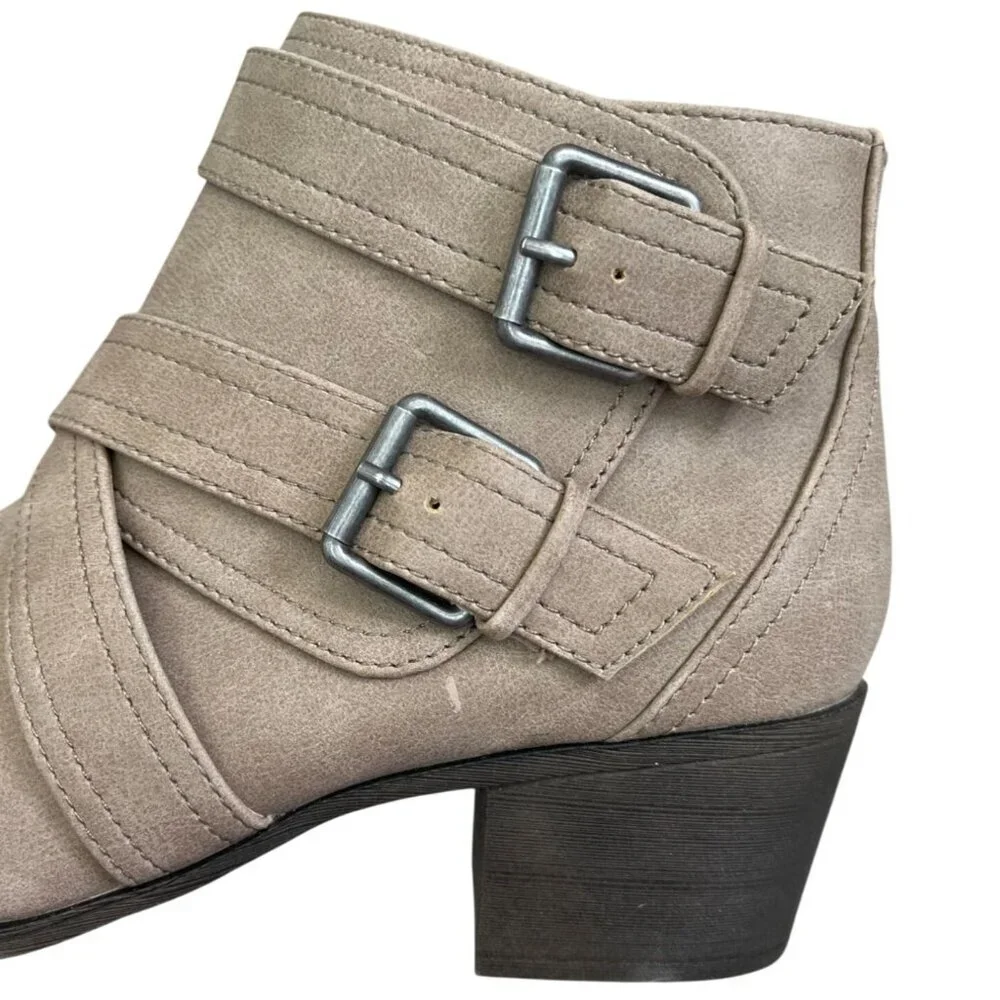 Rampage Juliet Taupe Faux Leather Buckle Ankle Boots Size 10 NIB